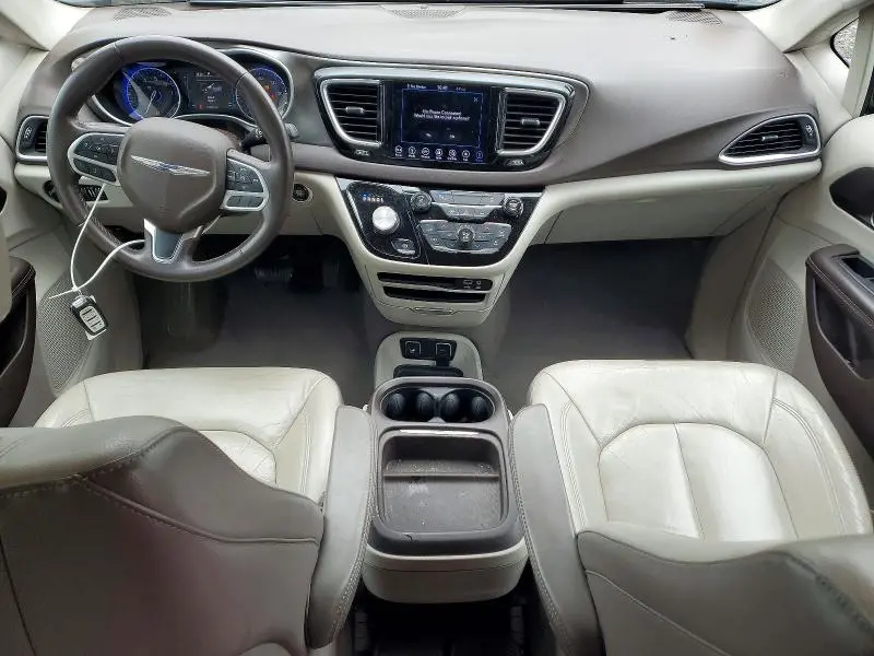 2017 CHRYSLER PACIFICA TOURING L  