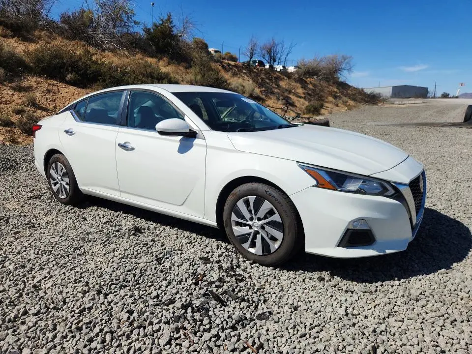 2020 NISSAN ALTIMA S  