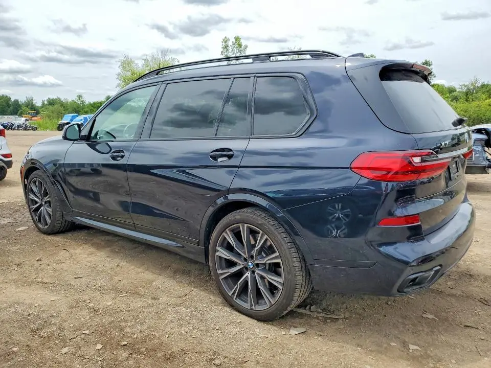 2022 BMW X7 M50I  