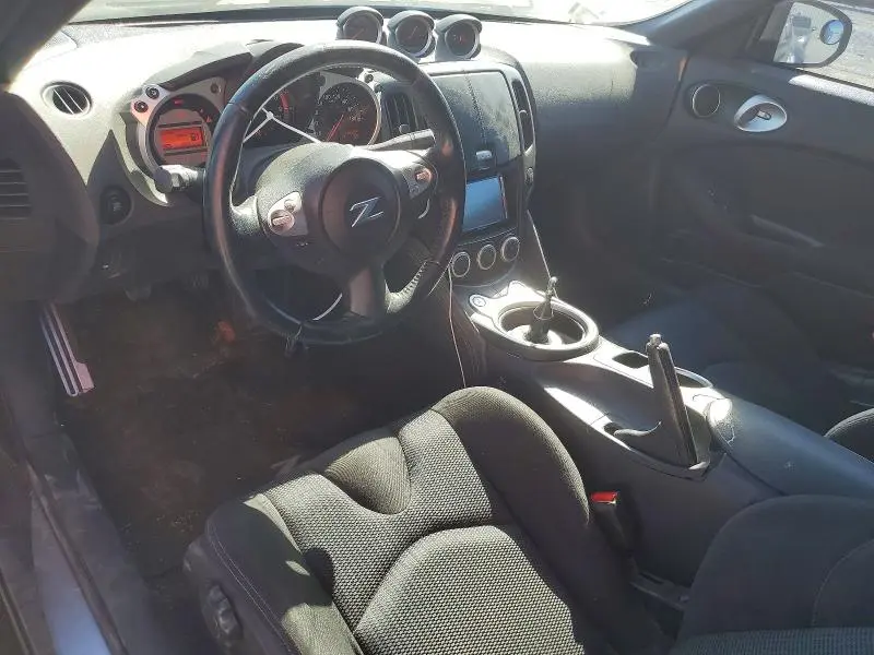 2010 NISSAN 370Z BASE  