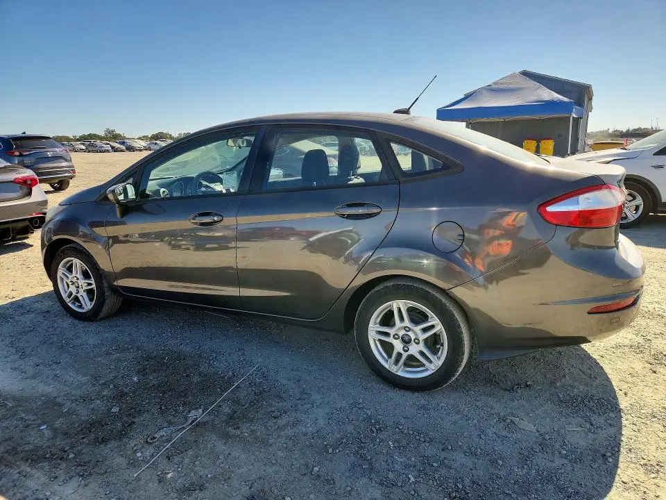 2017 FORD FIESTA SE  
