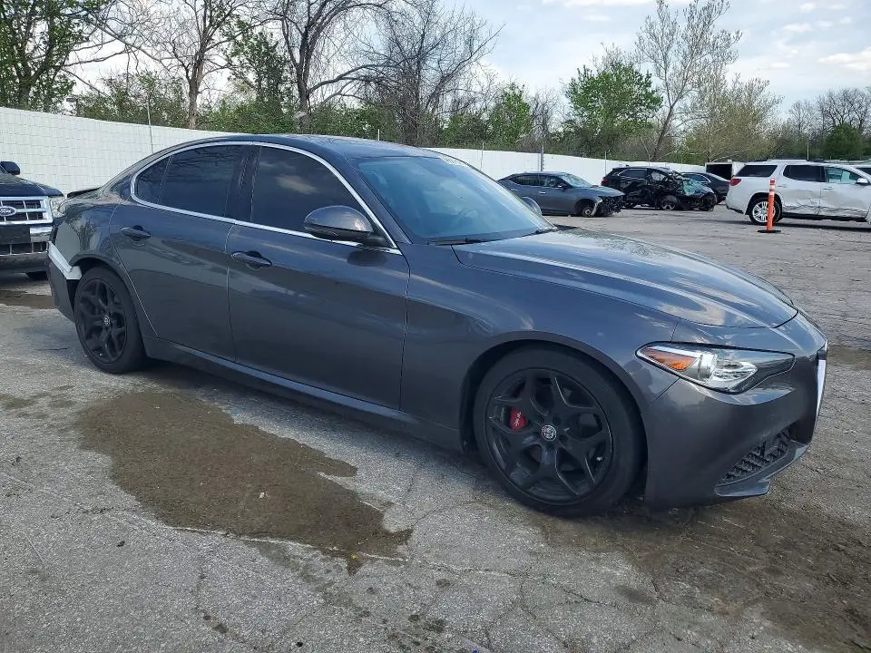 2019 ALFA ROMEO GIULIA   