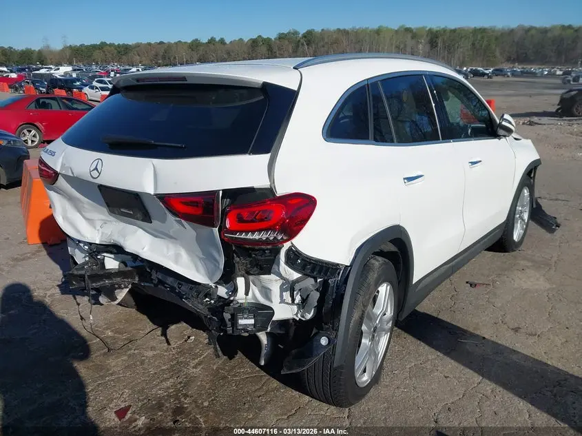 2023 MERCEDES-BENZ GLA 250  