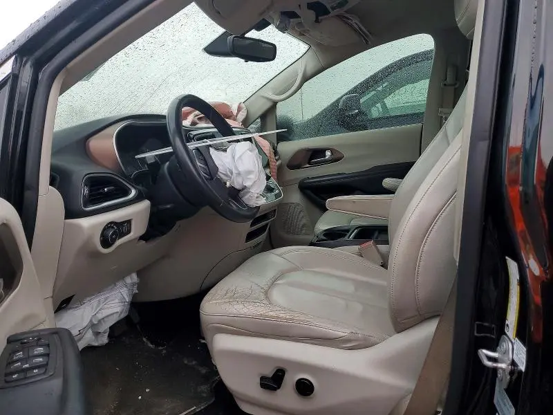 2017 CHRYSLER PACIFICA TOURING L  
