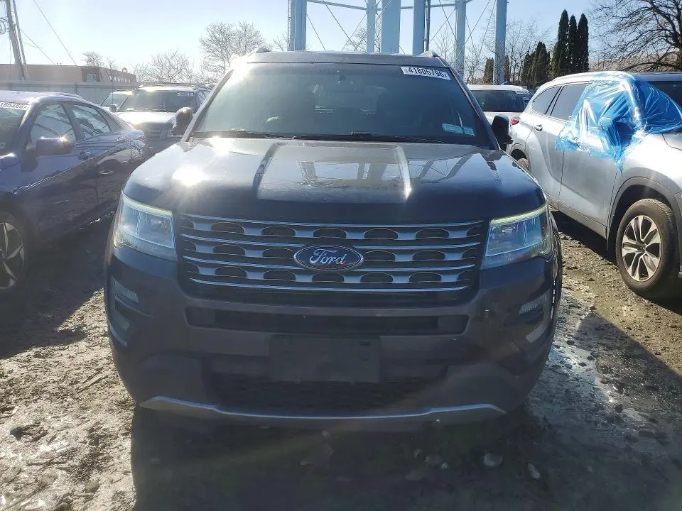 2017 FORD EXPLORER XLT  