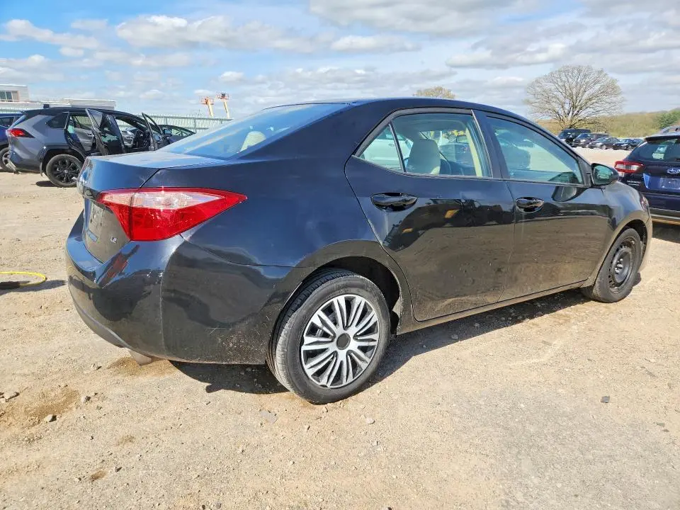 2017 TOYOTA COROLLA LE  