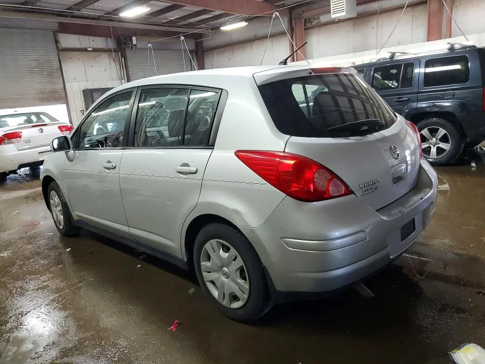 2011 NISSAN VERSA 1.8 S  