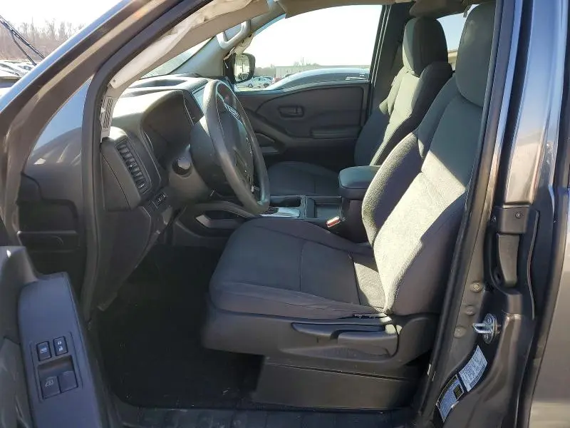 2022 NISSAN FRONTIER S  