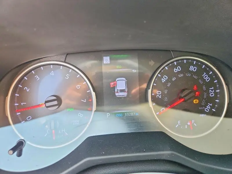 2020 TOYOTA RAV4 XLE  