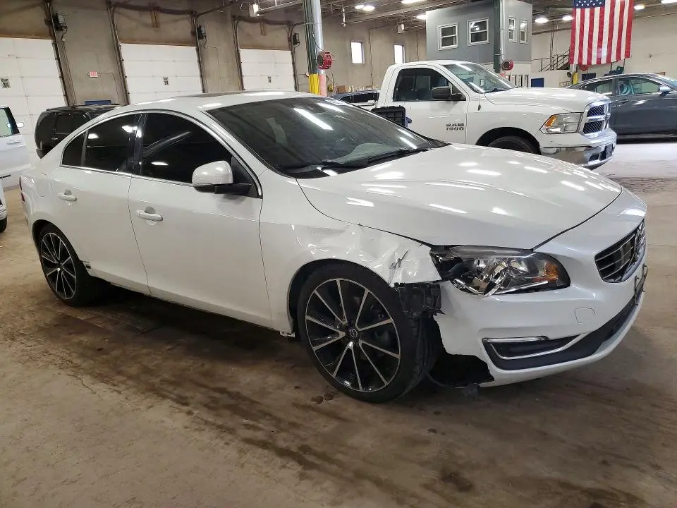 2016 VOLVO S60 PREMIER  