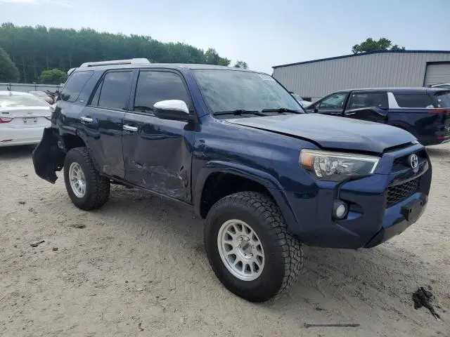 2014 TOYOTA 4RUNNER SR5  