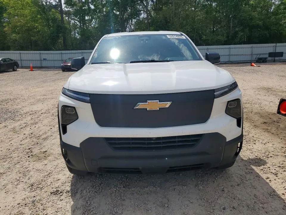 2025 CHEVROLET SILVERADO   