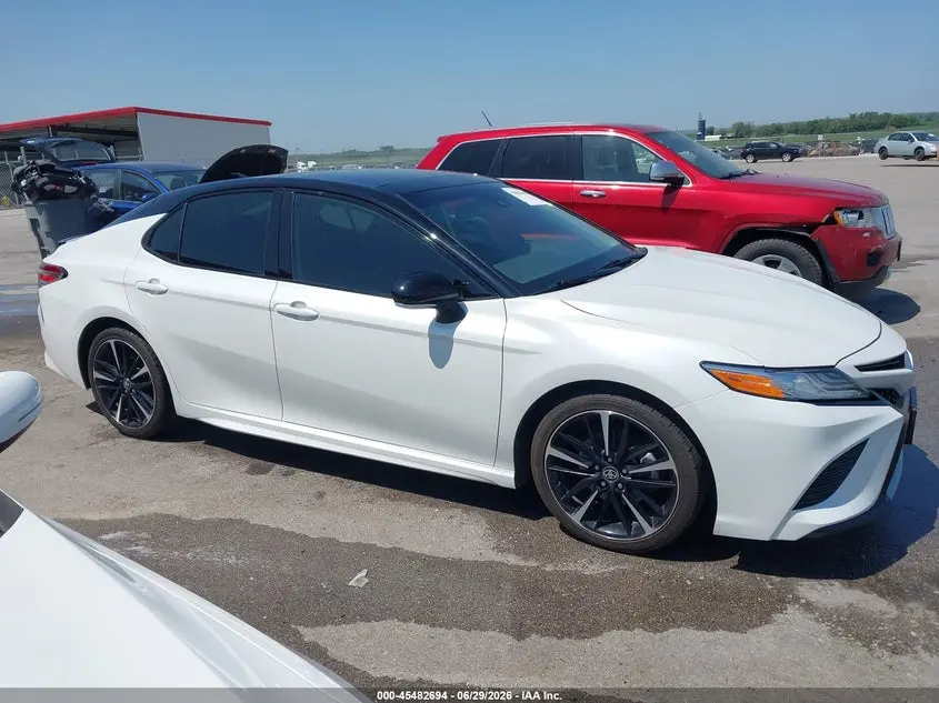 2020 TOYOTA CAMRY XSE AWD