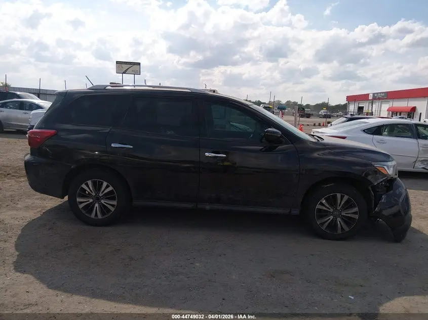 2018 NISSAN PATHFINDER SV