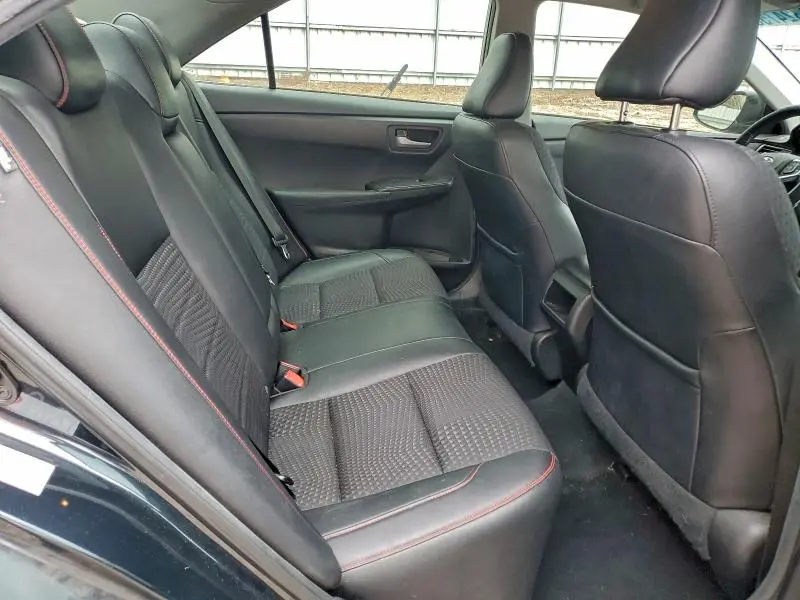 2015 TOYOTA CAMRY LE  