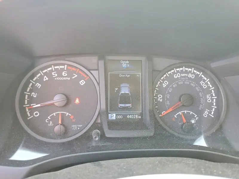 2023 TOYOTA TACOMA SR V6  
