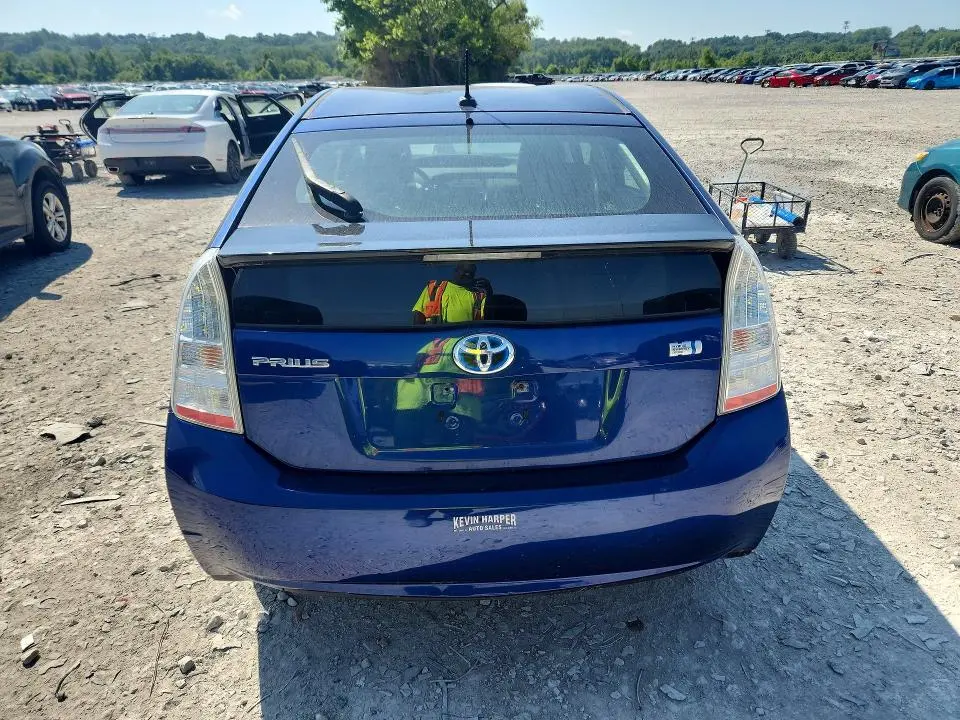 2011 TOYOTA PRIUS FOUR  