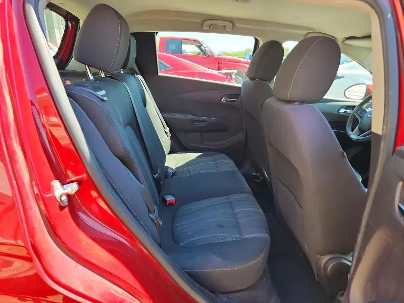 2015 CHEVROLET SONIC LT  