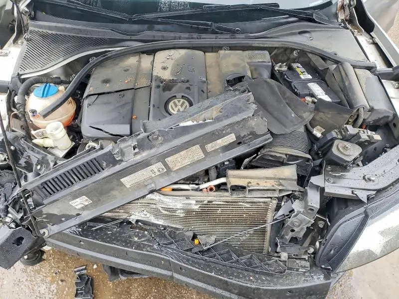 2012 VOLKSWAGEN PASSAT S  