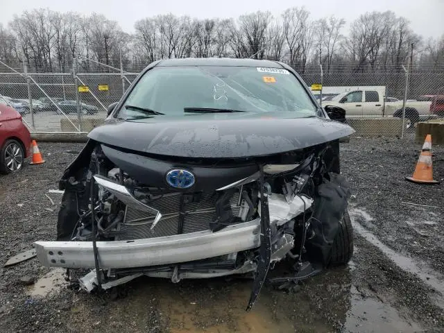 2024 TOYOTA SIENNA LE