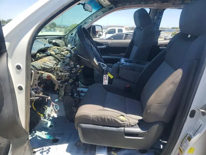 2017 TOYOTA TUNDRA SR5  