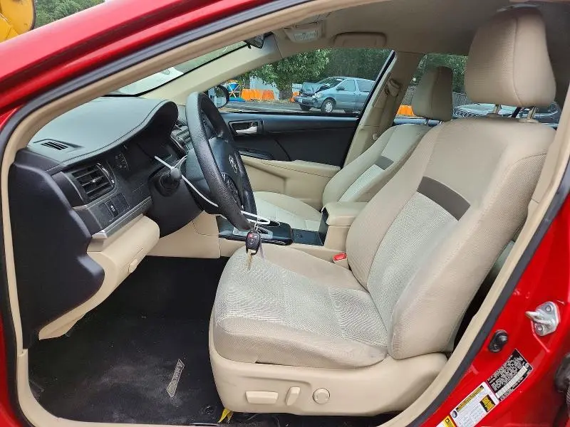 2013 TOYOTA CAMRY LE  