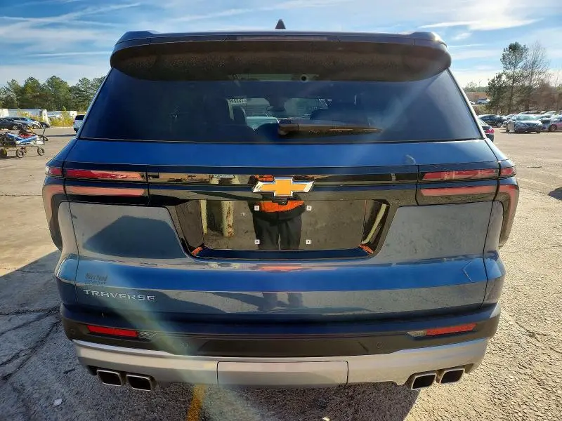 2025 CHEVROLET TRAVERSE LT  