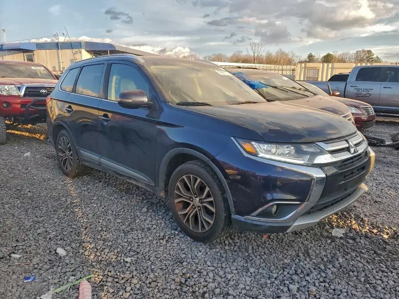 2017 MITSUBISHI OUTLANDER SE  
