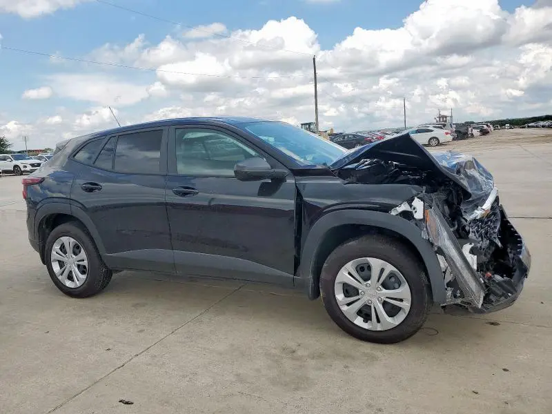 2025 CHEVROLET TRAX LS  