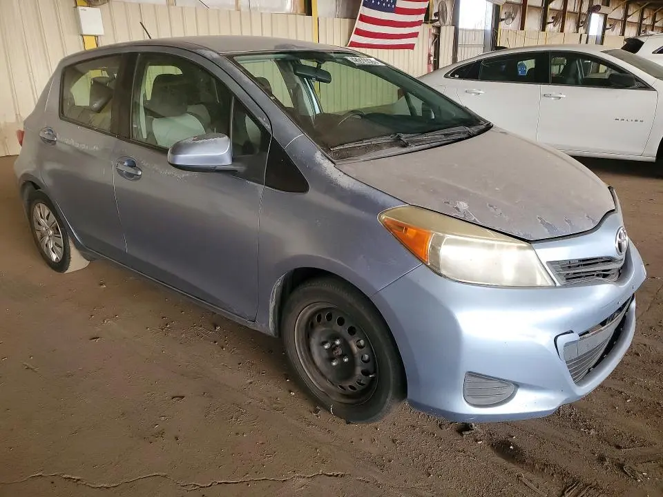 2013 TOYOTA YARIS 5-DOOR LE  