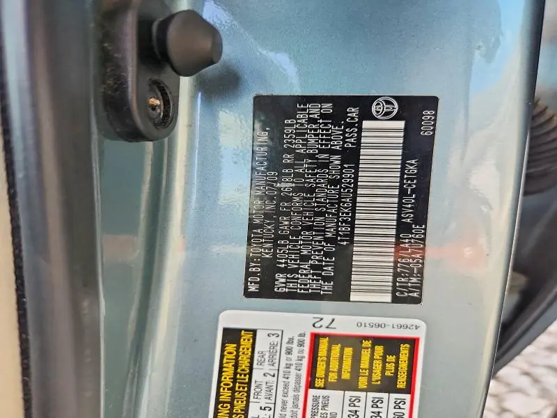 2010 TOYOTA CAMRY XLE  
