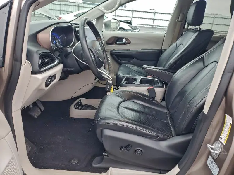 2017 CHRYSLER PACIFICA TOURING L PLUS  