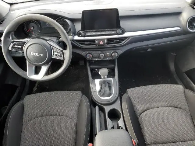 2023 KIA FORTE LX  