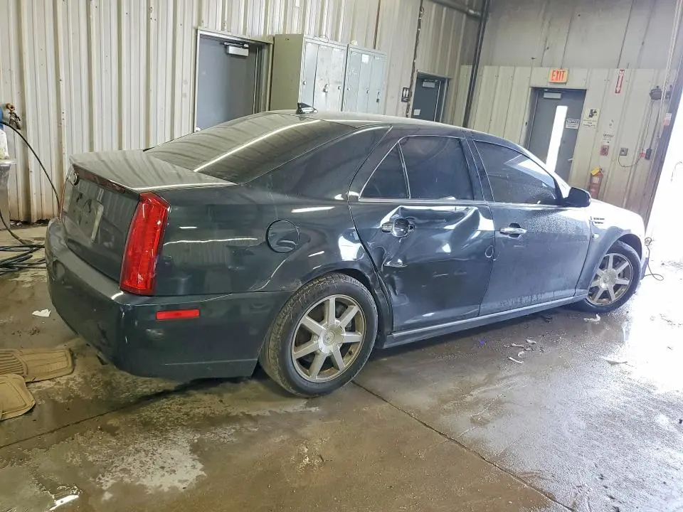 2011 CADILLAC STS LUXURY  
