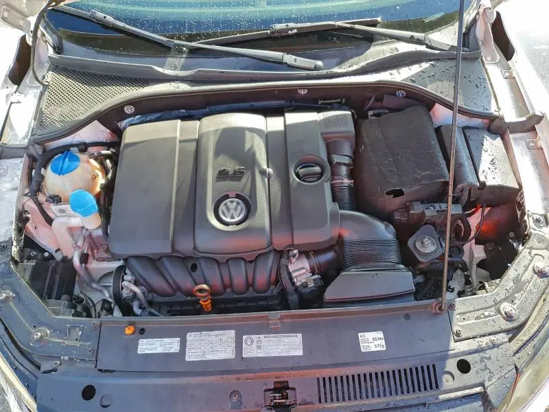 2012 VOLKSWAGEN PASSAT SE  