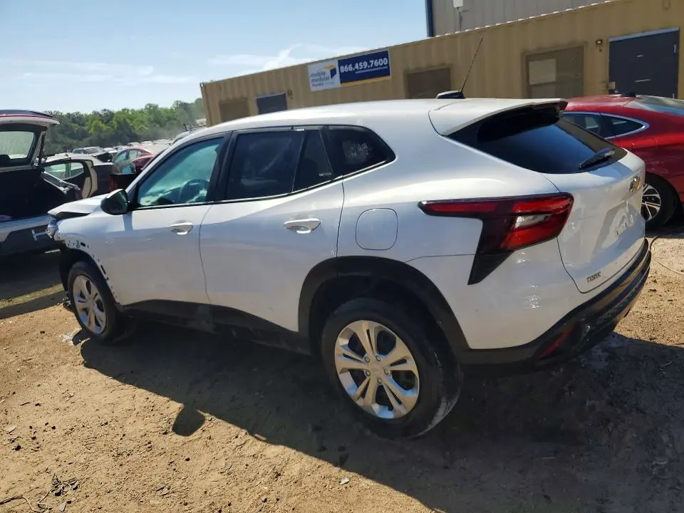 2024 CHEVROLET TRAX LS  