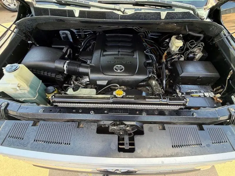 2014 TOYOTA TUNDRA CREWMAX LIMITED  