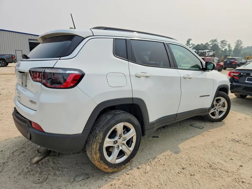 2023 JEEP COMPASS LATITUDE  
