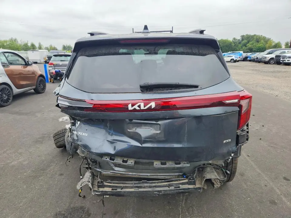 2024 KIA SELTOS EX  