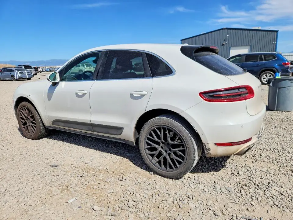 2016 PORSCHE MACAN S  