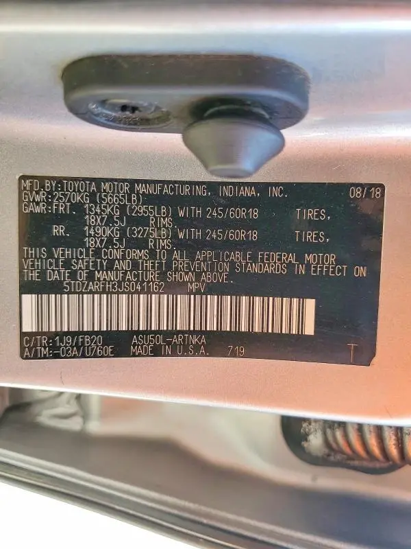 2018 TOYOTA HIGHLANDER LE  
