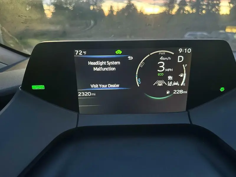 2025 TOYOTA PRIUS LE  