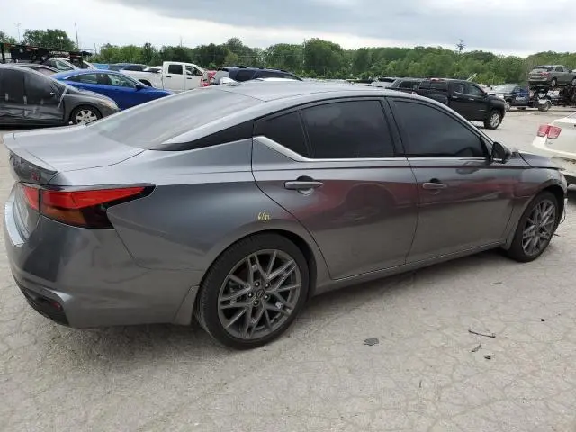 2023 NISSAN ALTIMA SR  