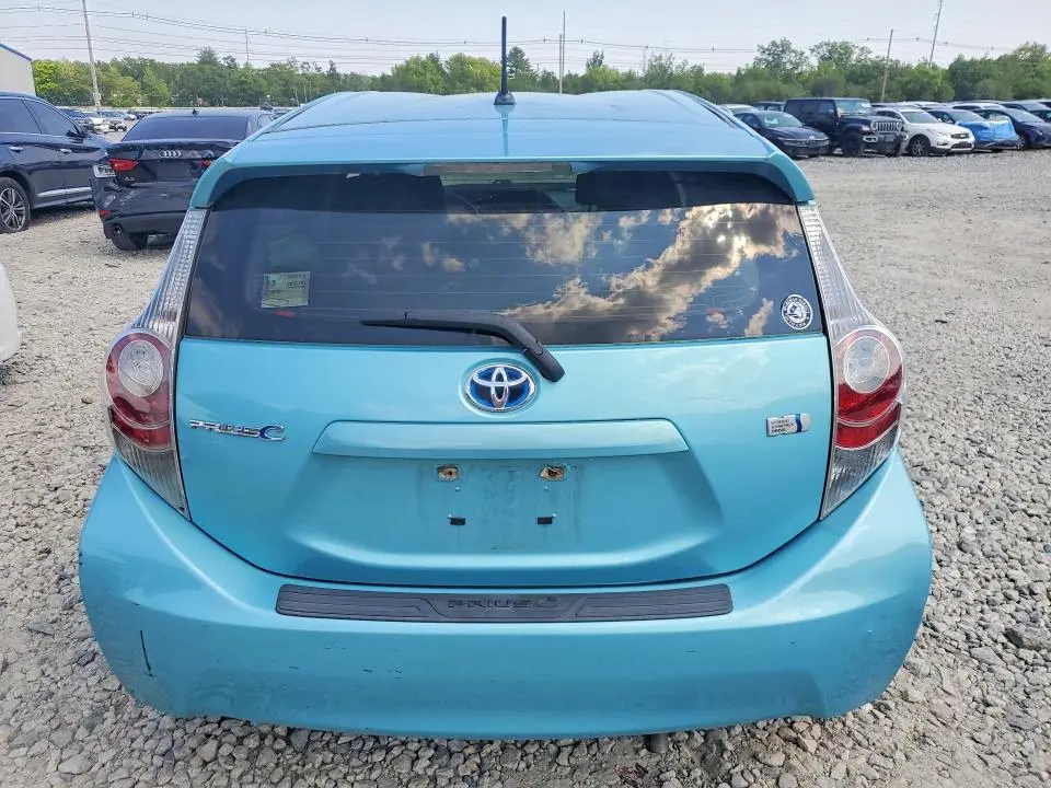 2013 TOYOTA PRIUS C TWO  