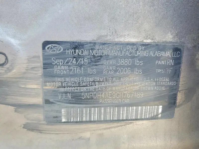 2016 HYUNDAI ELANTRA SE  