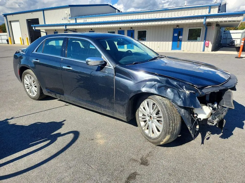 2015 CHRYSLER 300C   