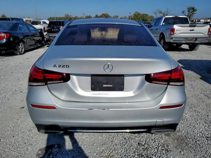 2021 MERCEDES-BENZ A 220  