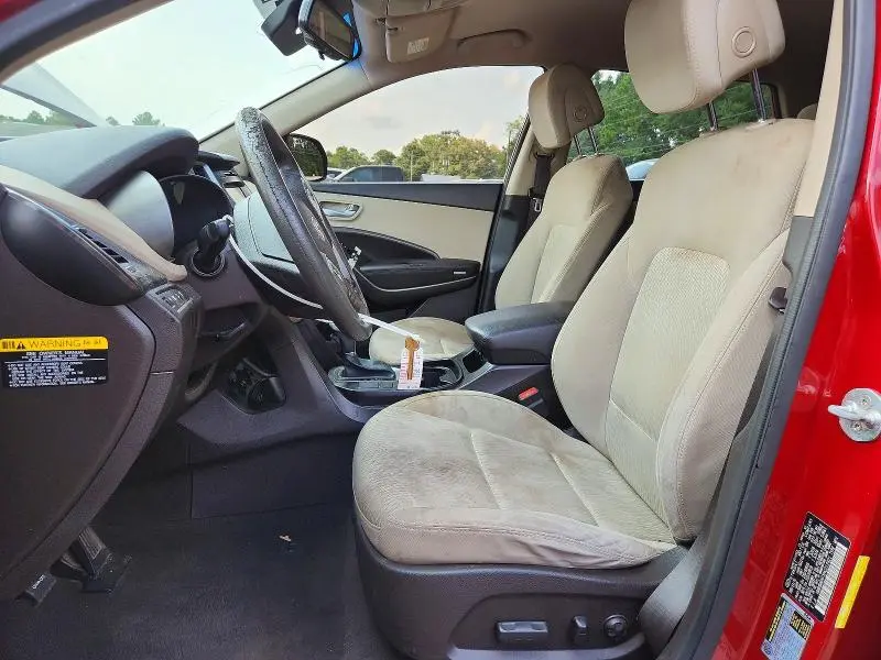2017 HYUNDAI SANTA FE SE  