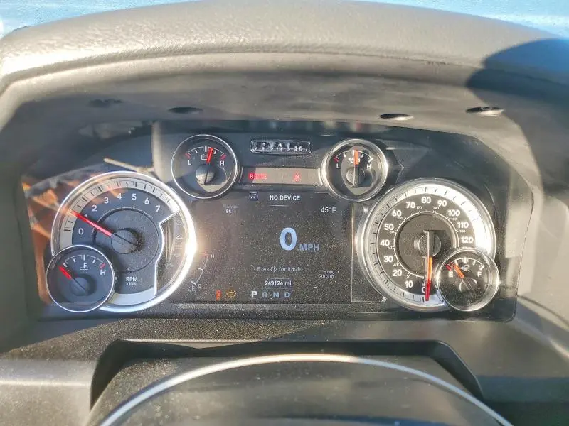 2018 RAM 1500 SLT  