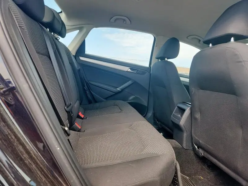 2018 VOLKSWAGEN PASSAT S  